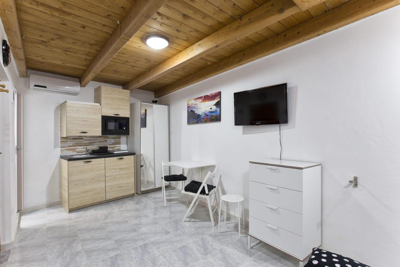 Majorca Studio Old Town Apartment อาลเกโร ภายนอก รูปภาพ